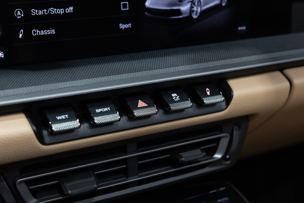 Used 2024 Porsche 911 Carrera image 41