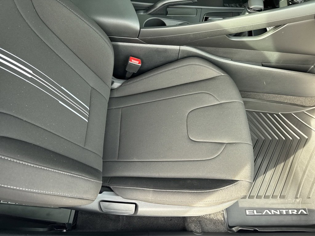 New 2026 Hyundai Elantra Sport image 16