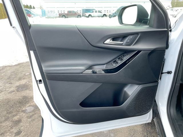 Used 2025 Chevrolet Equinox LT image 9