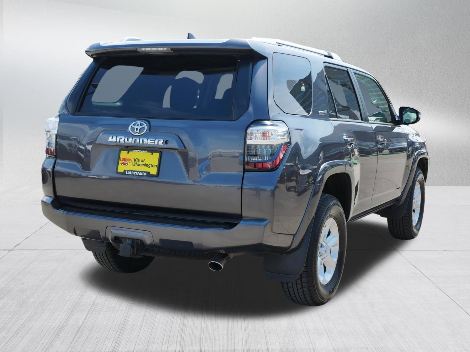Used 2018 Toyota 4Runner SR5 Premium AWD/4WD image 5