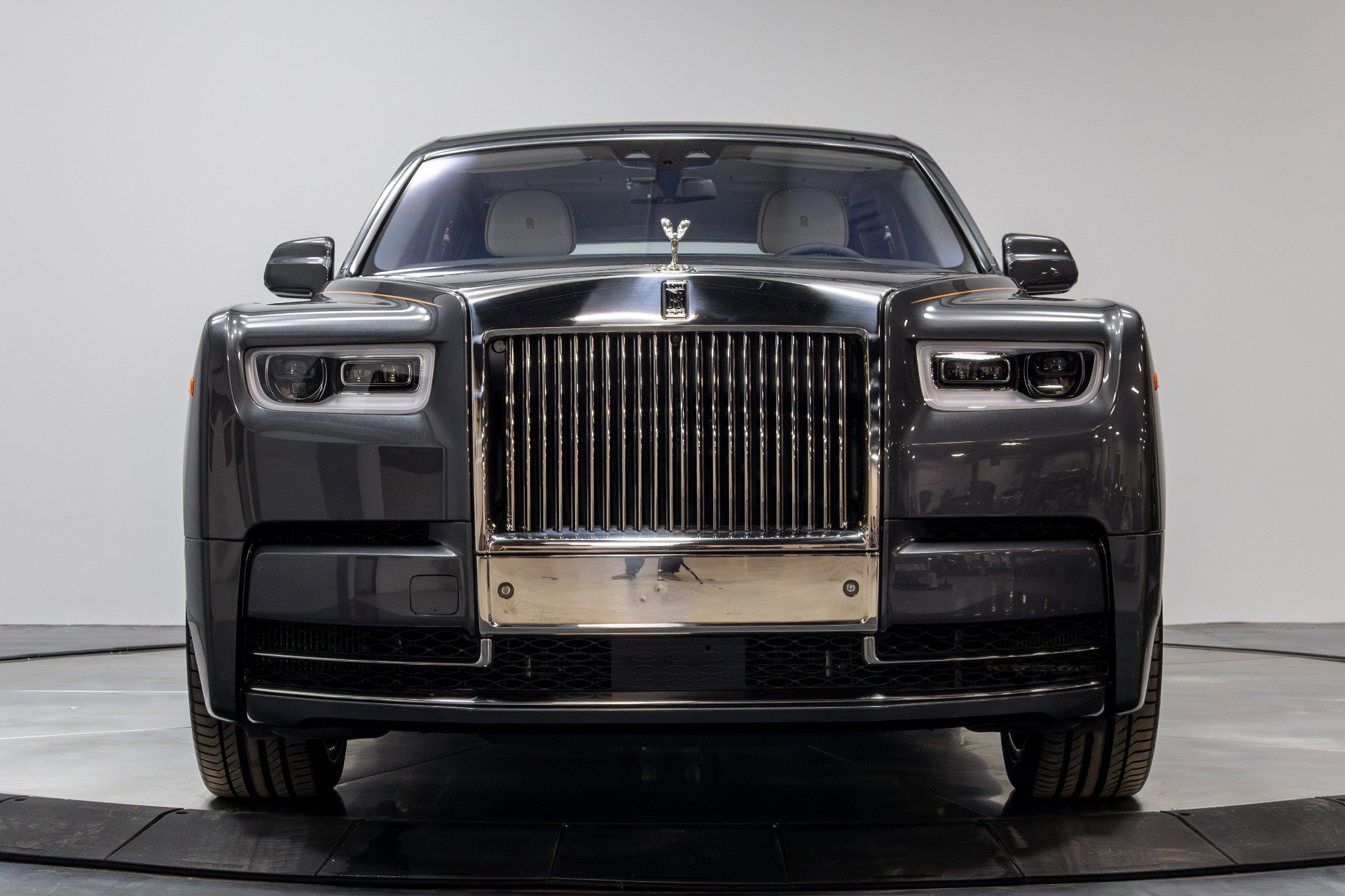 Used 2019 Rolls-Royce Phantom Sedan image 58