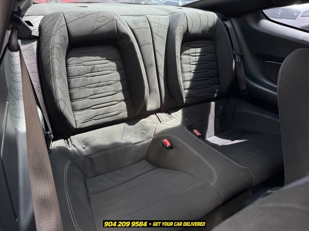 Used 2017 Ford Mustang GT RWD image 33