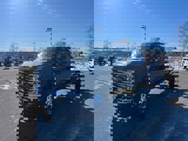 New 2026 Ford F450 Lariat image 3