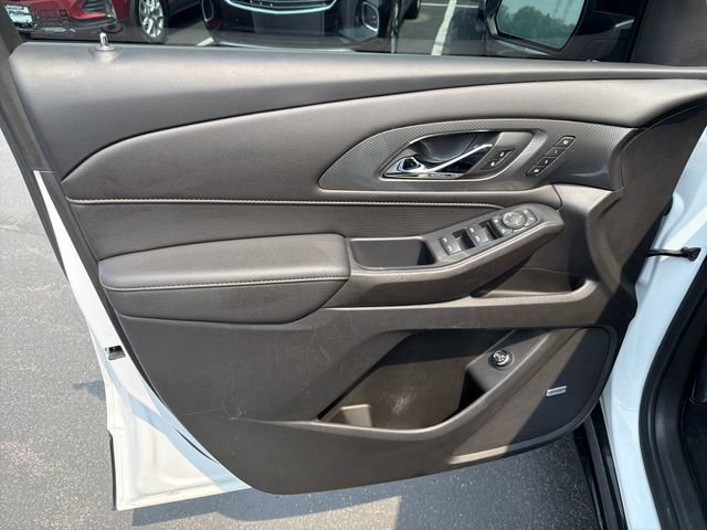Used 2022 Chevrolet Traverse Premier w/ Redline Edition AWD/4WD image 11