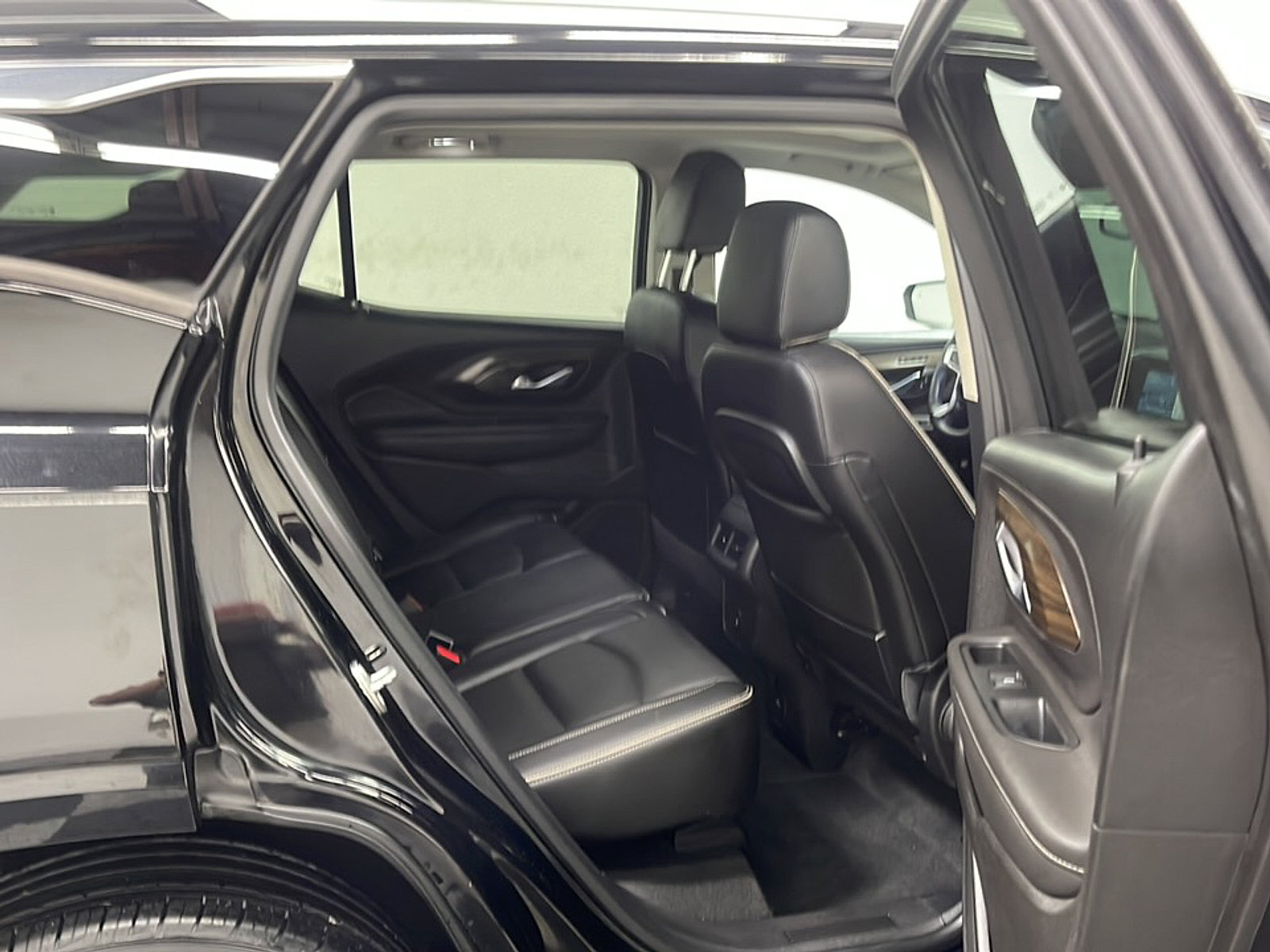 Used 2018 GMC Terrain Denali w/ LPO, 'HIT The Road' Package FWD image 19