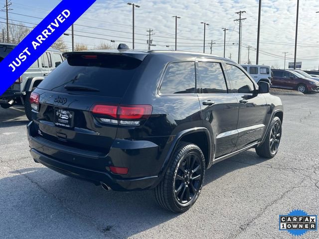 Certified 2022 Jeep Grand Cherokee Laredo X image 3