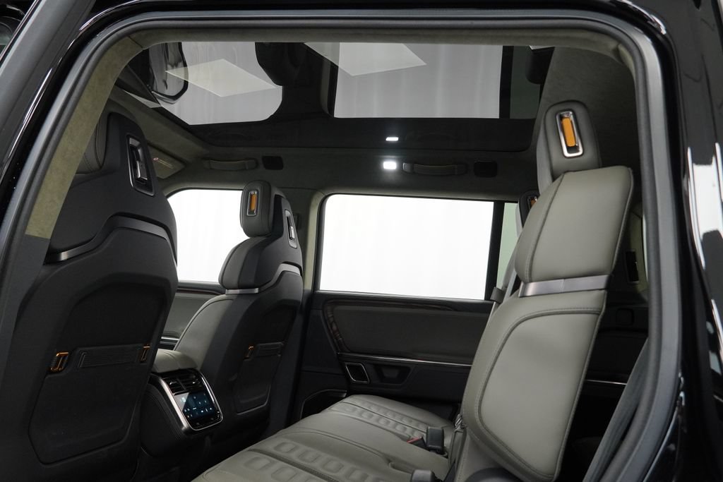 Used 2023 Rivian R1S Launch Edition AWD/4WD image 24
