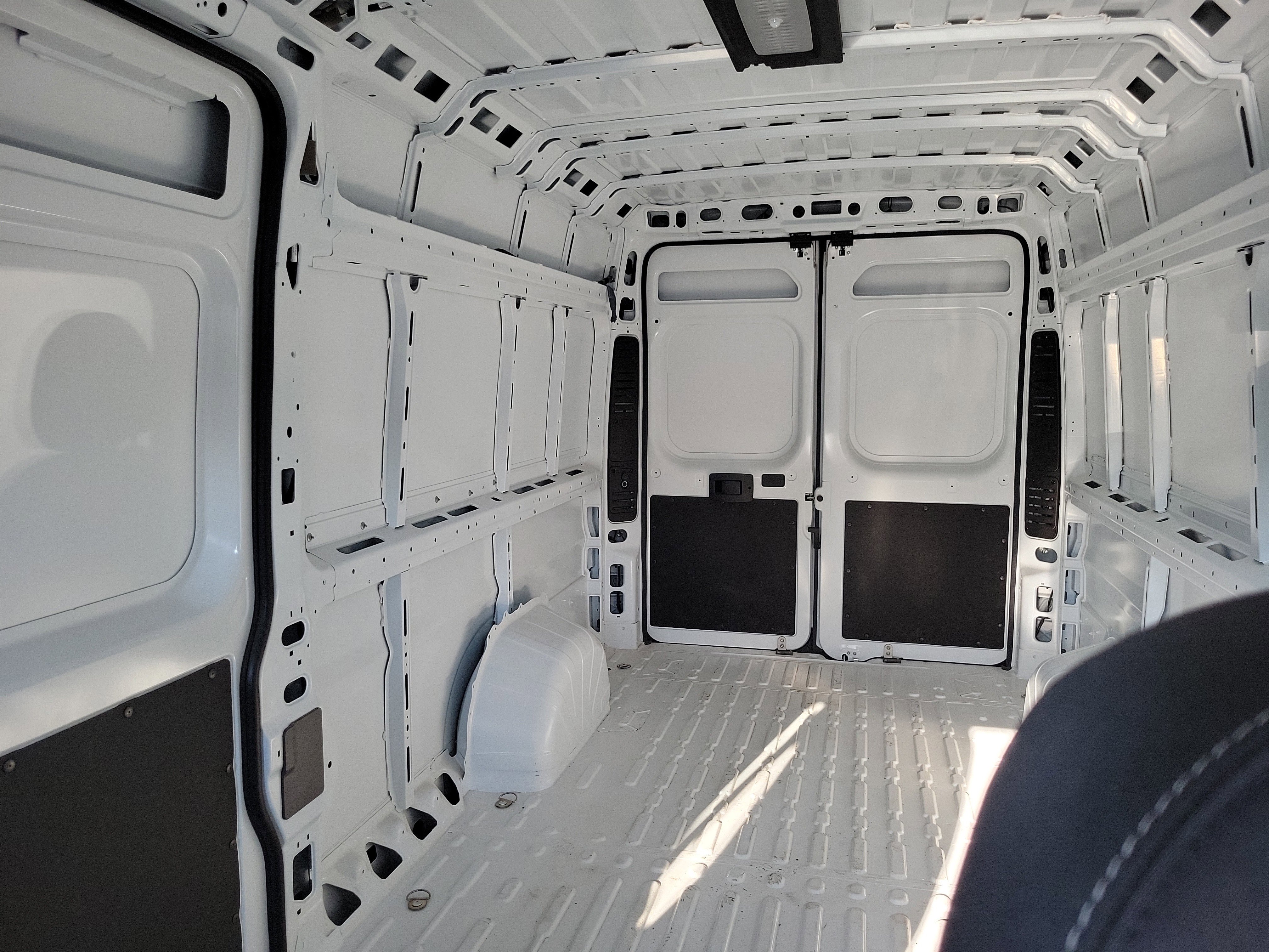 Used 2025 RAM ProMaster 3500 w/ Quick Order Package 22G SLT image 15