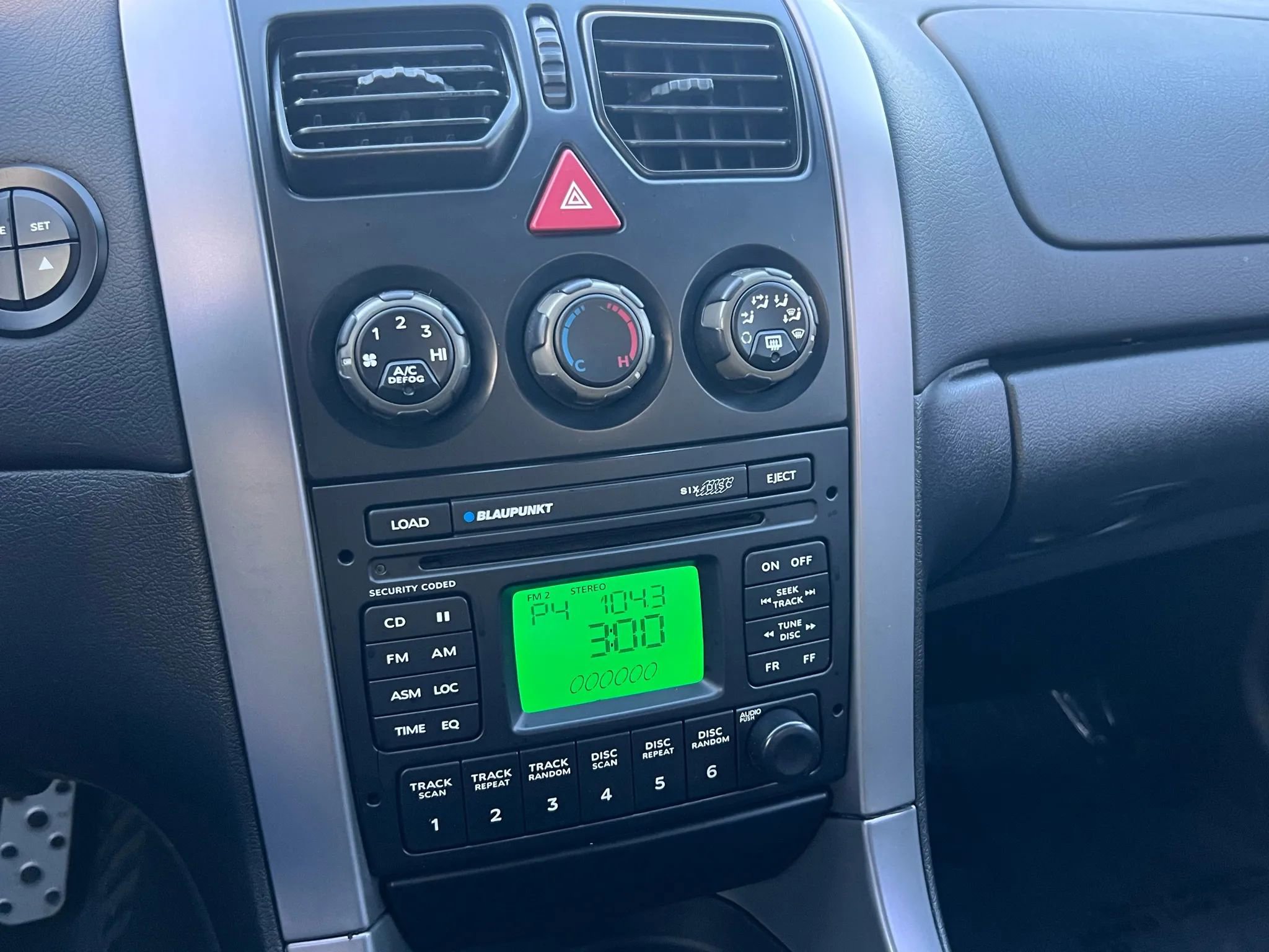 Used 2006 Pontiac GTO image 9