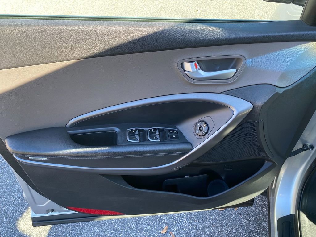 Used 2013 Hyundai Santa Fe Sport w/ Popular Equipment Pkg image 11
