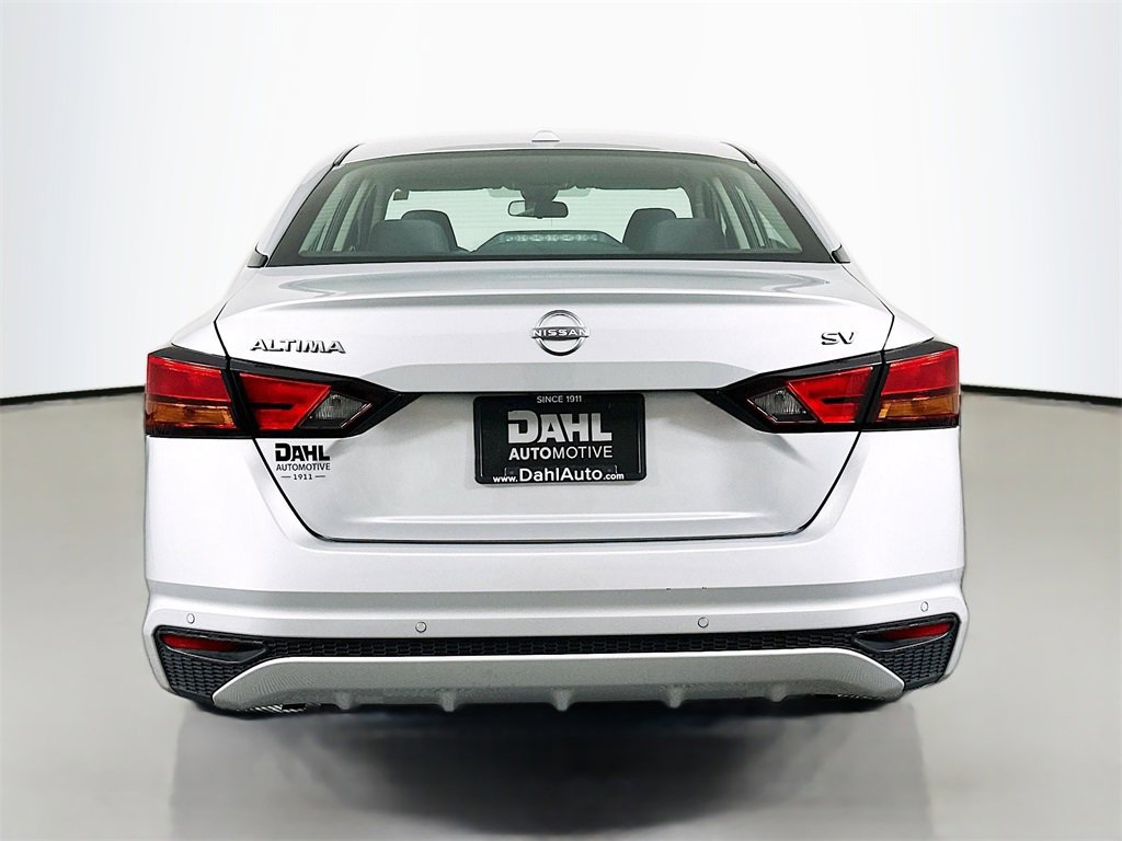 Used 2024 Nissan Altima 2.5 SV image 11