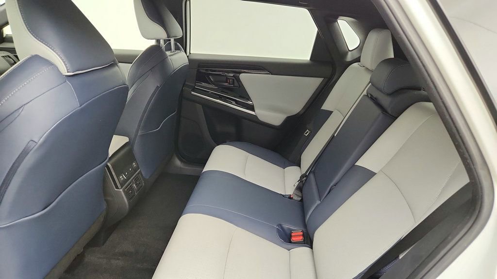 Used 2023 Subaru Solterra AWD image 20