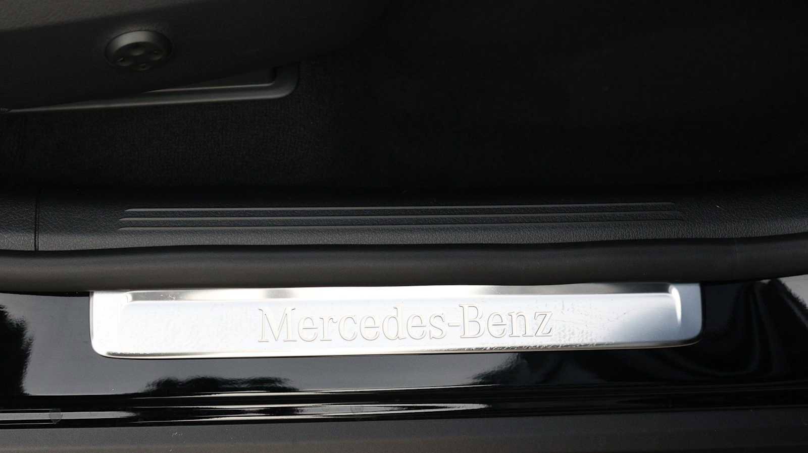 Used 2026 Mercedes-Benz GLC 300 4MATIC image 31