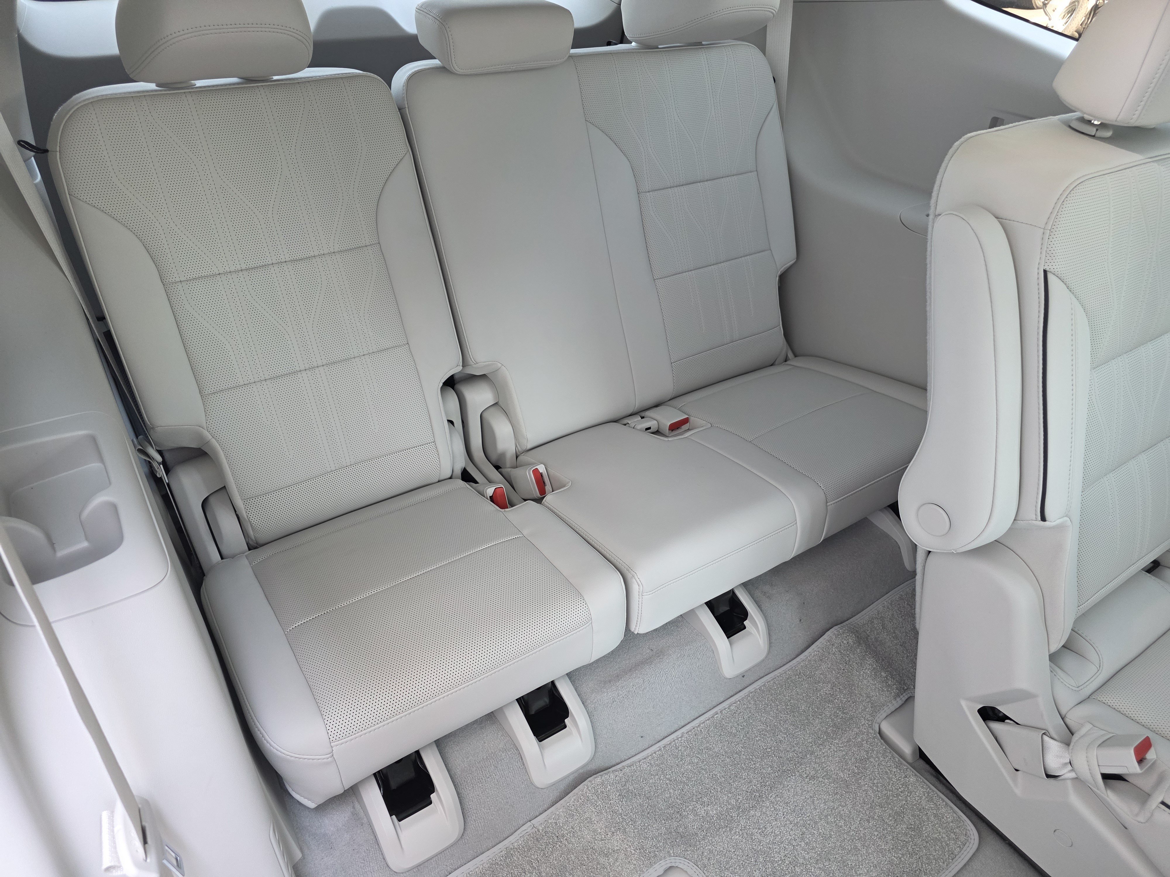 New 2027 Buick Enclave Avenir FWD image 45