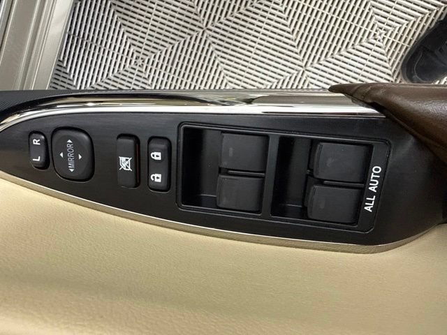 Used 2015 Toyota Avalon Limited FWD image 24