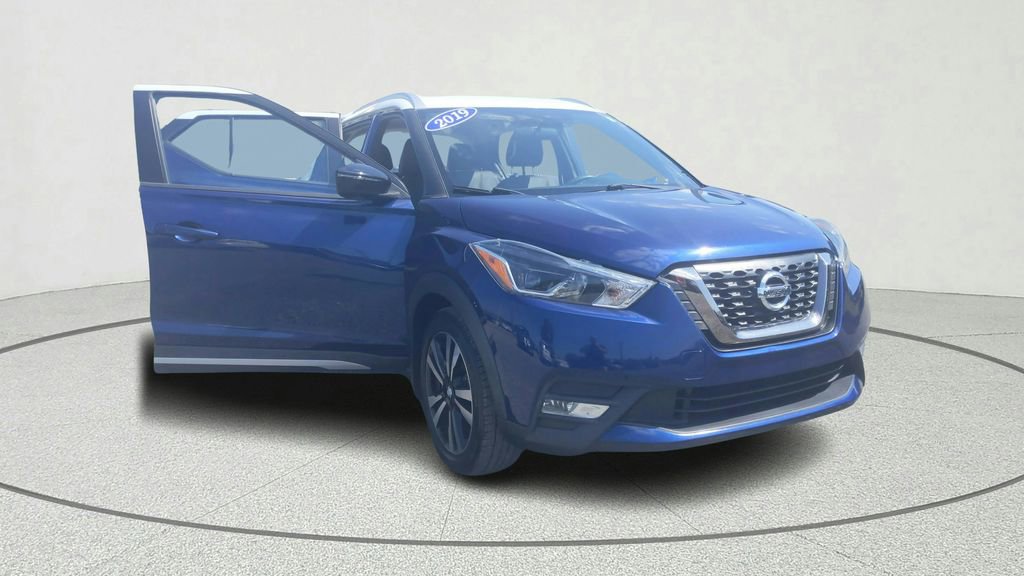 Used 2019 Nissan Kicks SR w/ SR Premium Package FWD image 8