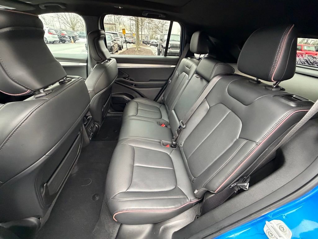 Used 2025 Jeep Wagoneer S Launch Edition image 18