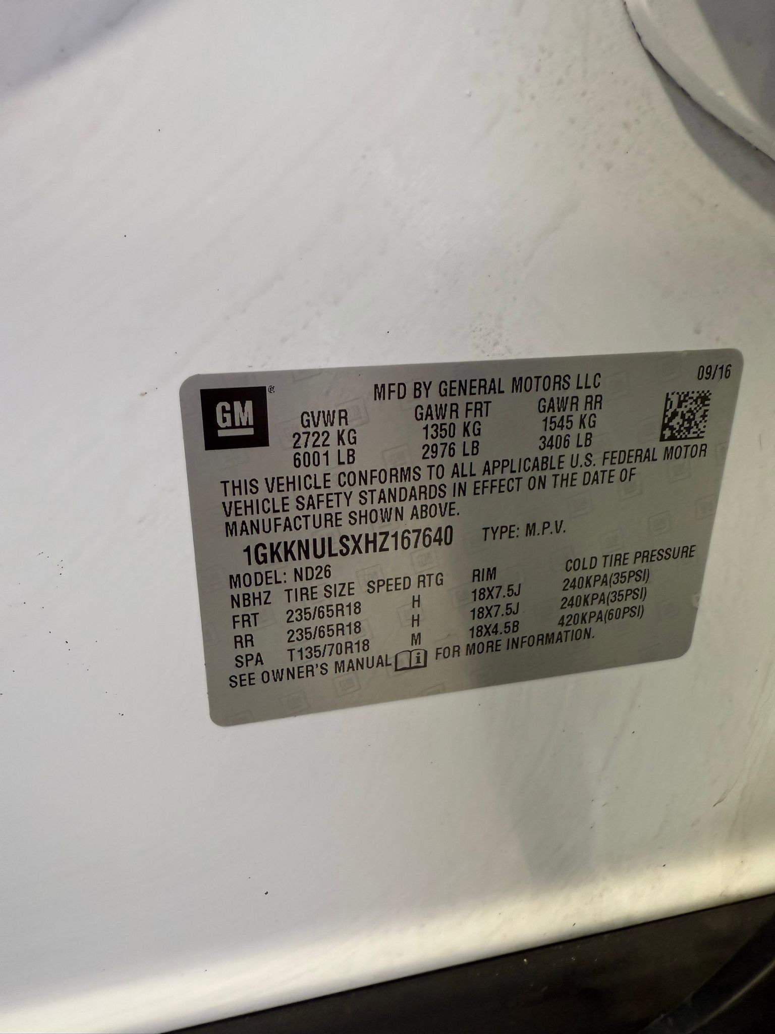 Used 2017 GMC Acadia SLT image 32