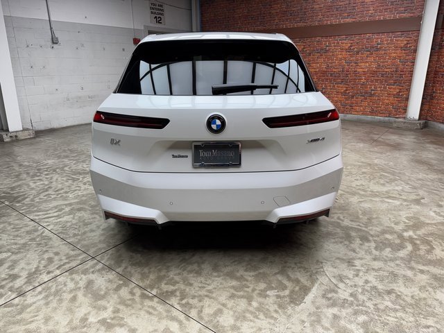 Used 2026 BMW iX xDrive45 image 4