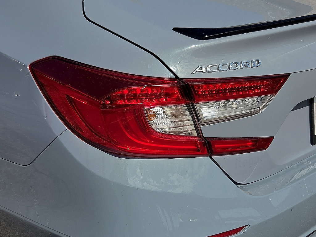 Used 2022 Honda Accord Sport image 9