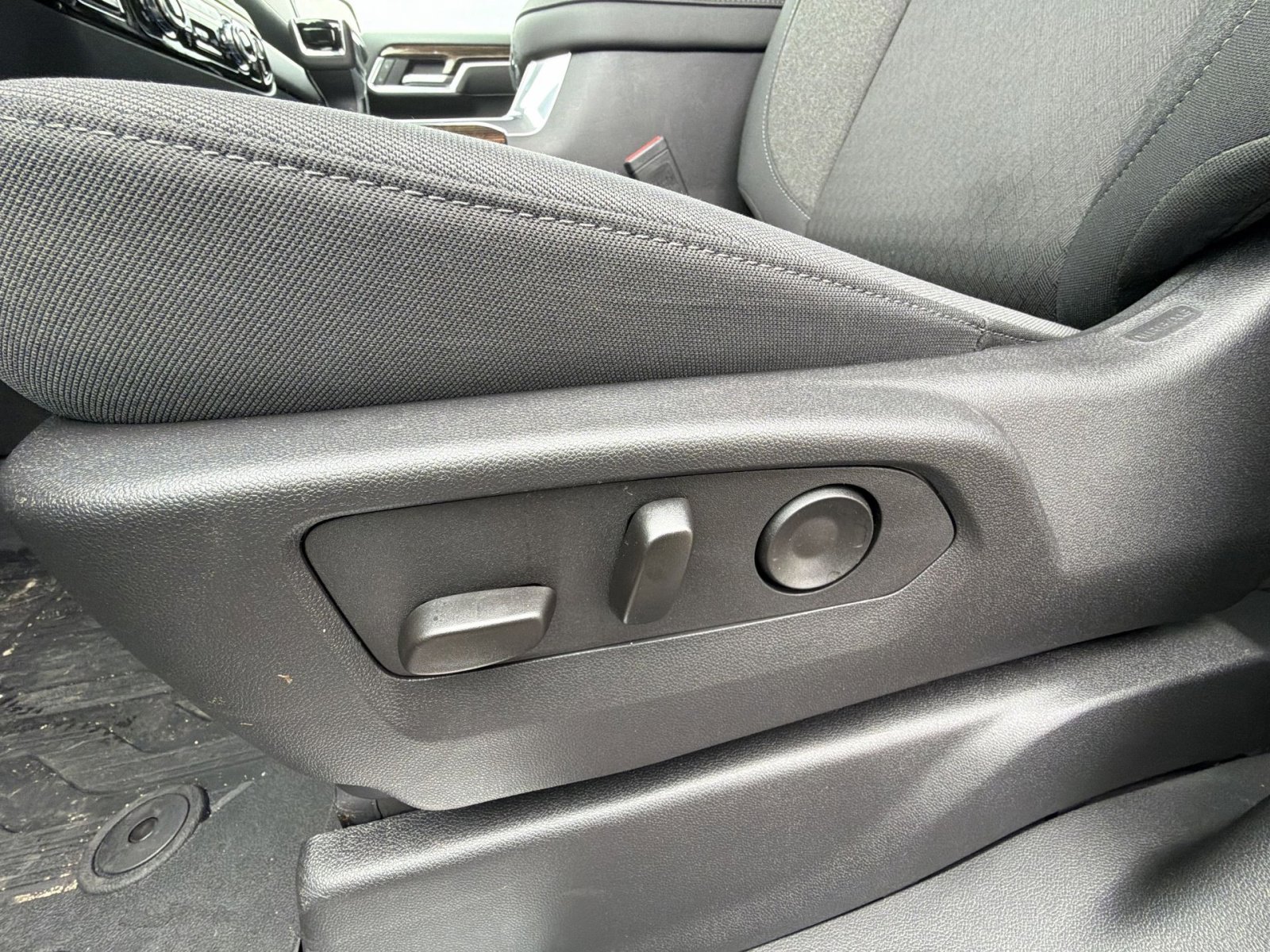 New 2026 GMC Sierra 1500 Elevation image 14