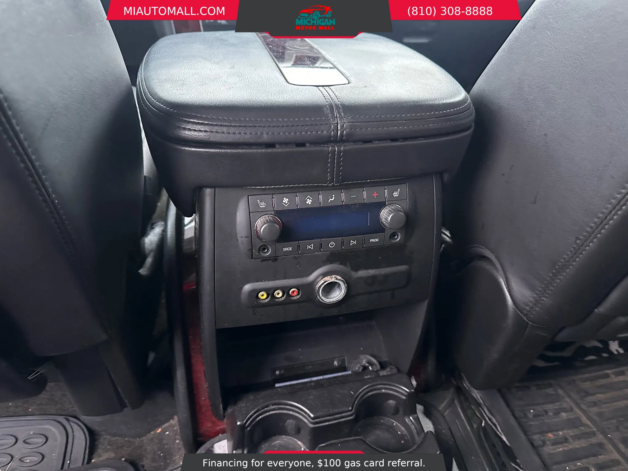 Used 2010 Cadillac Escalade Luxury image 19