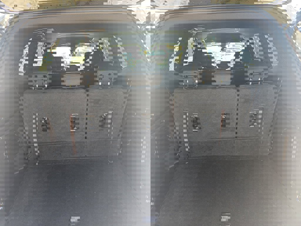 Used 2025 GMC Acadia Elevation image 19