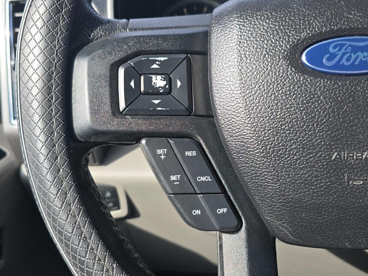 Used 2015 Ford F150 XLT w/ Equipment Group 301A Mid image 7