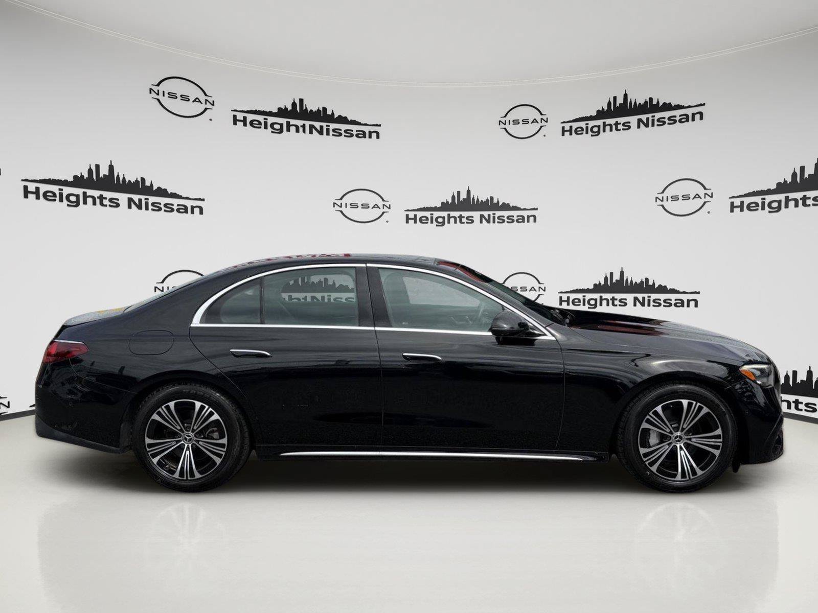 Used 2025 Mercedes-Benz E 350 4MATIC Sedan w/ Winter Package image 6