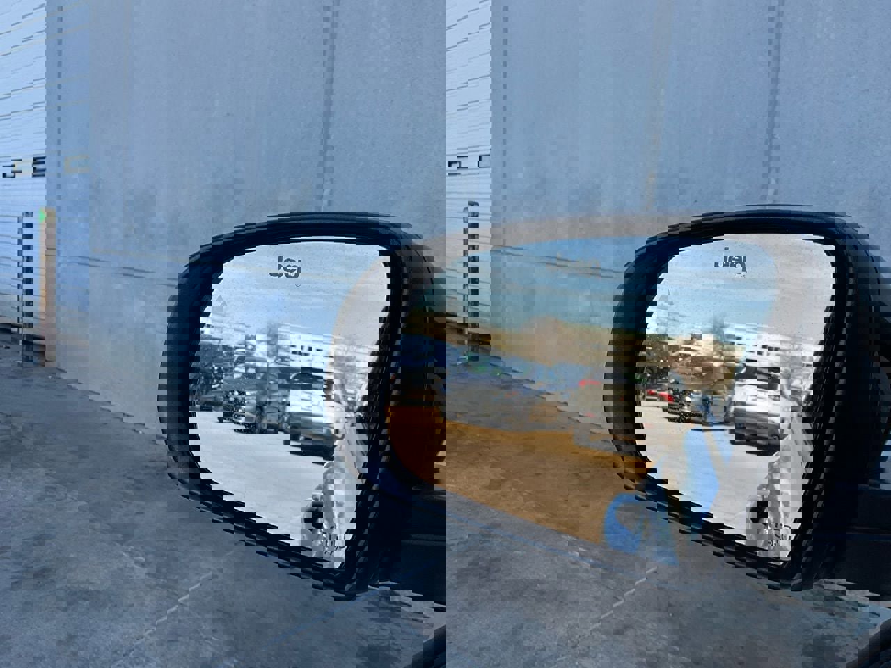 Used 2025 Jeep Compass Limited image 19