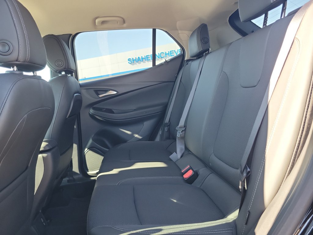 Used 2023 Buick Encore GX Preferred w/ Cold Weather Comfort Package AWD/4WD image 27