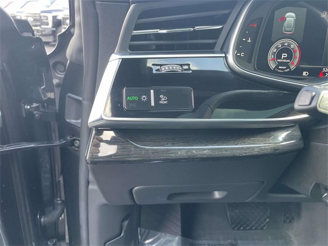 Used 2023 Audi Q8 Prestige w/ Prestige Package image 15