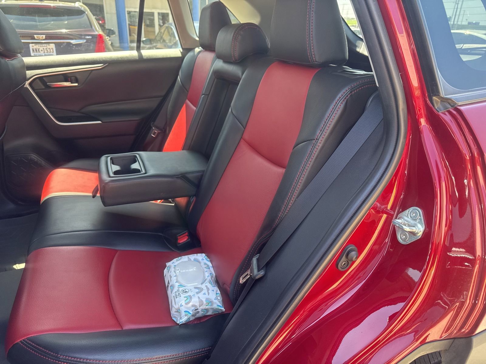 Used 2022 Toyota RAV4 XLE w/ Convenience Package AWD/4WD image 7