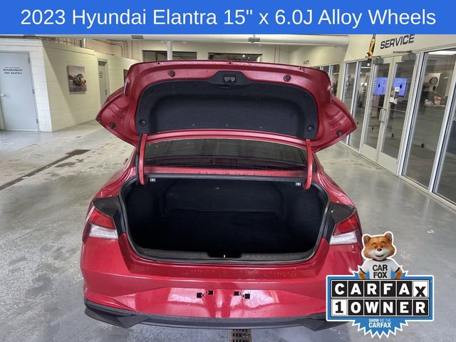 Used 2023 Hyundai Elantra SE image 29
