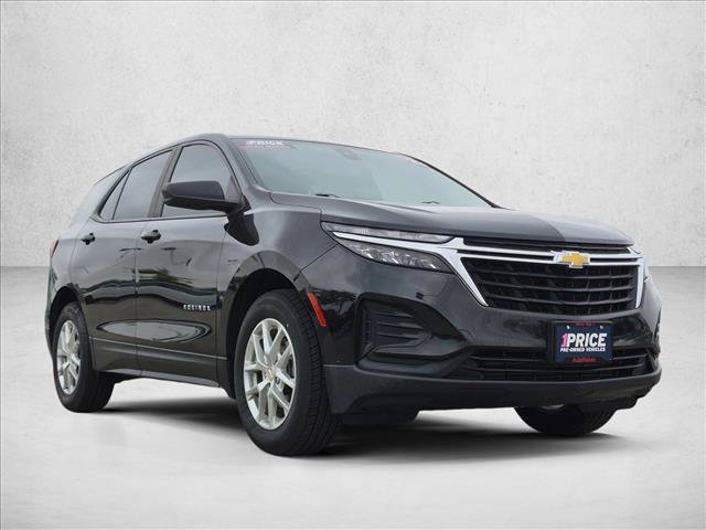 Used 2023 Chevrolet Equinox LS FWD image 3