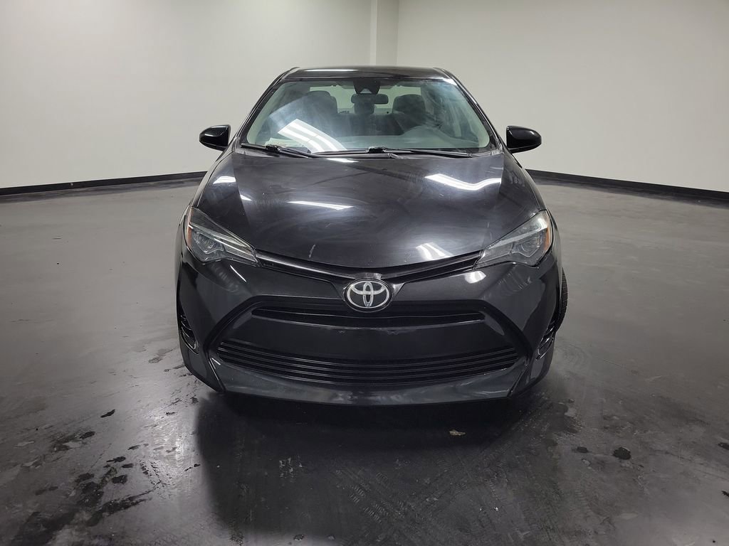 Used 2019 Toyota Corolla LE image 2