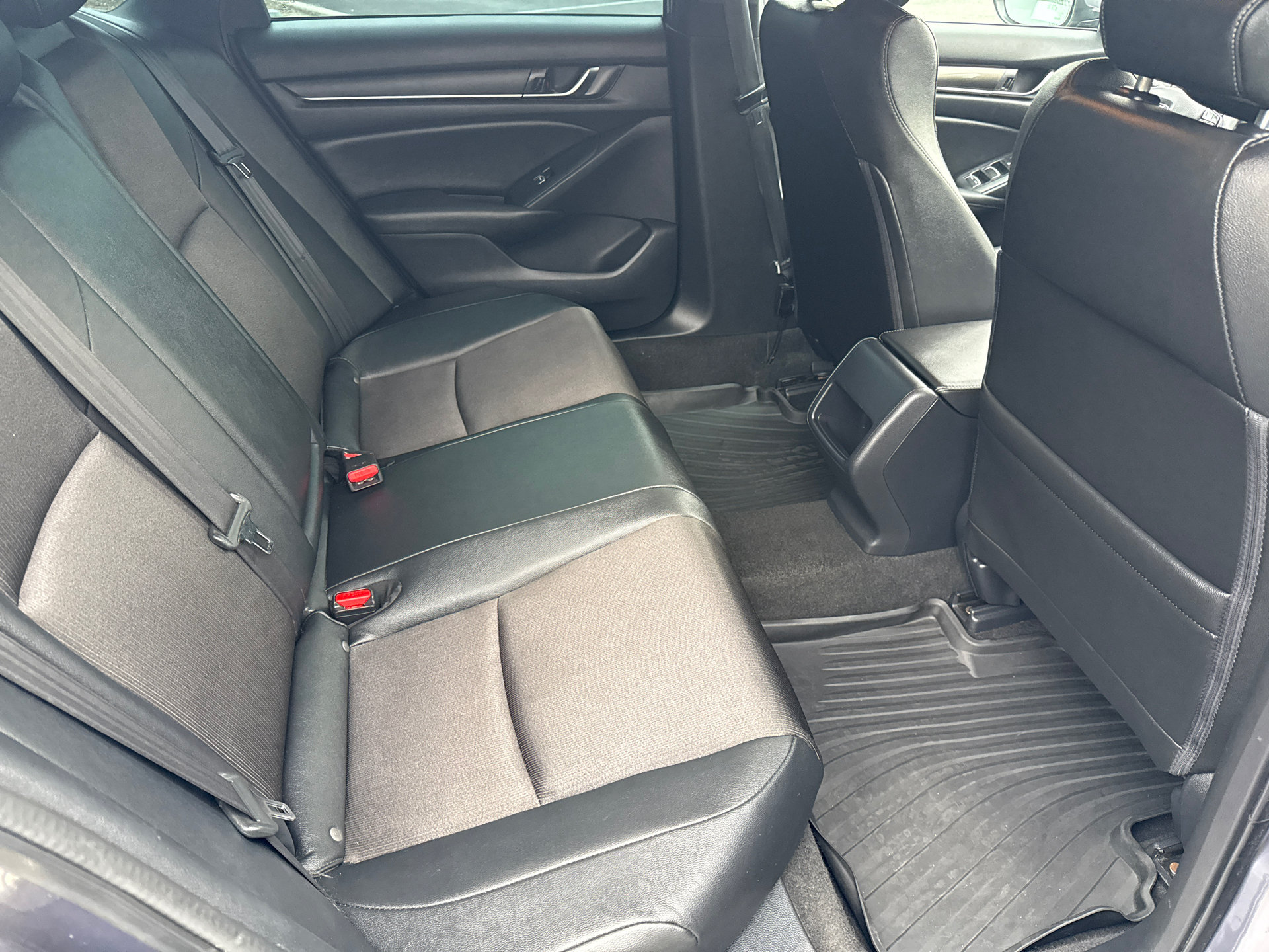 Used 2020 Honda Accord Sport image 14