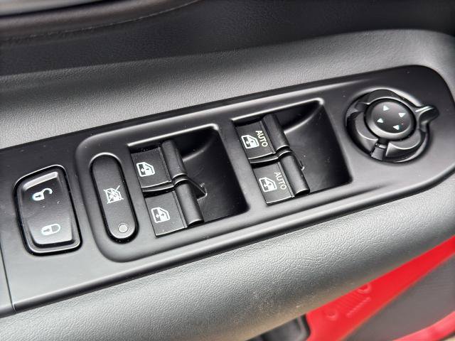 Used 2022 Jeep Renegade Trailhawk w/ Trailer Tow Group AWD/4WD image 12