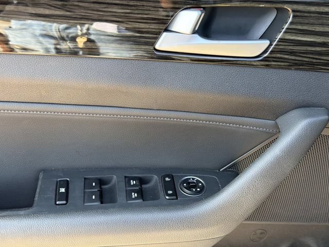 Used 2016 Hyundai Sonata Limited FWD image 26