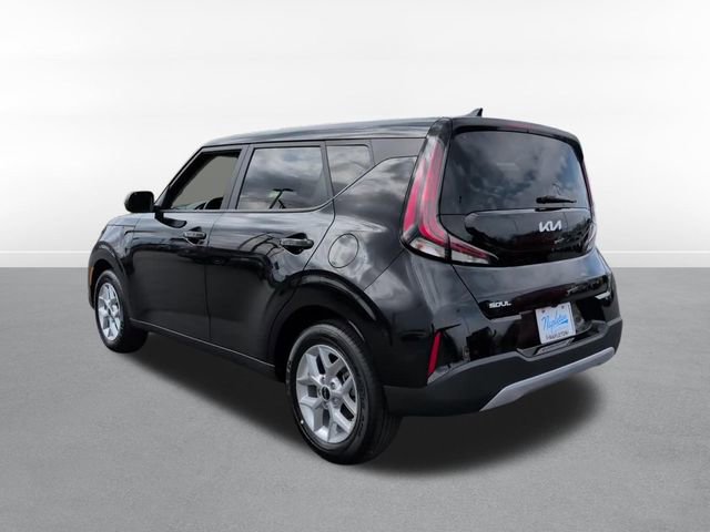 Used 2025 Kia Soul LX image 7