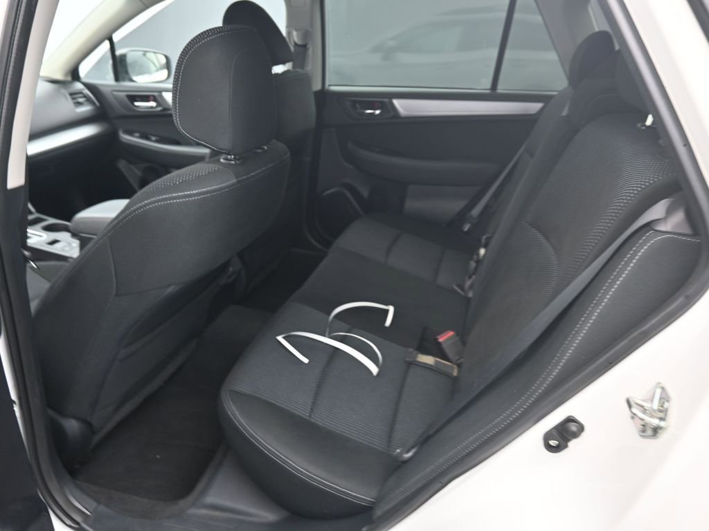 Used 2019 Subaru Outback 2.5i Premium image 15