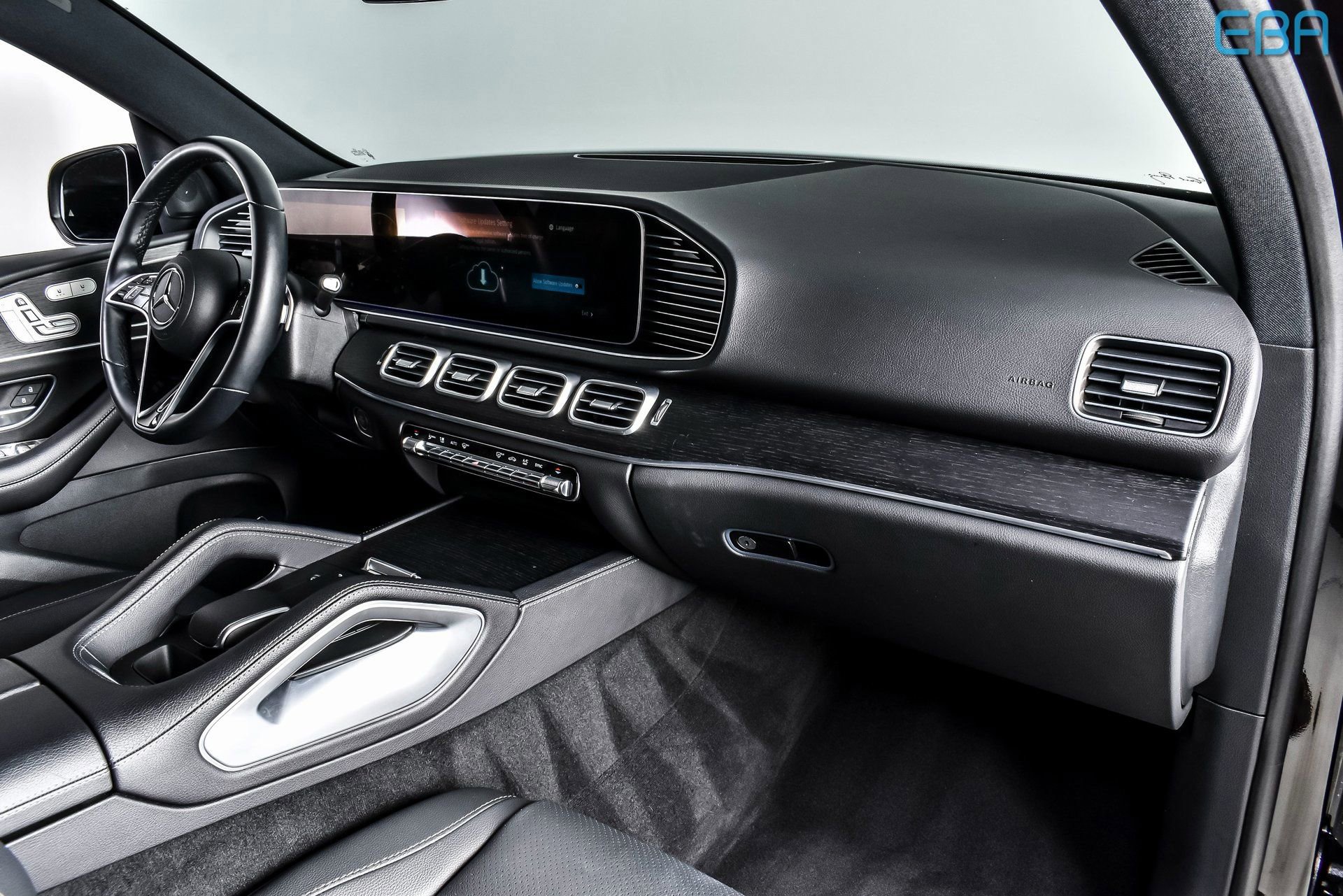 Used 2025 Mercedes-Benz GLE 450 4MATIC image 25