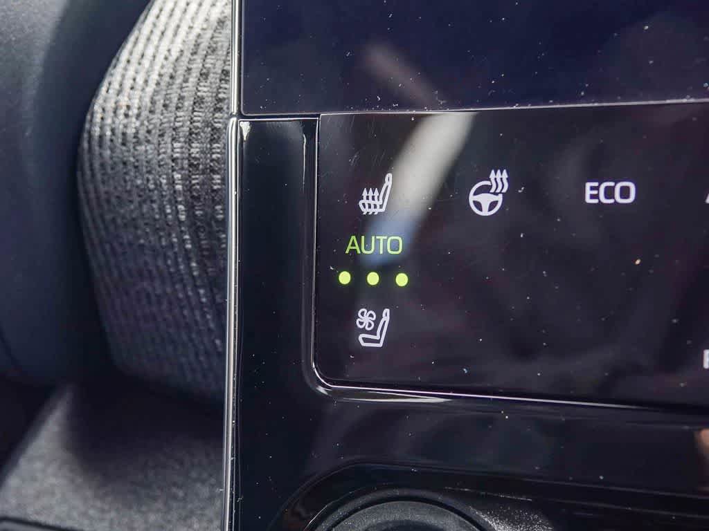 Used 2023 Subaru Solterra AWD image 21