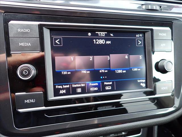 Used 2022 Volkswagen Tiguan S image 19