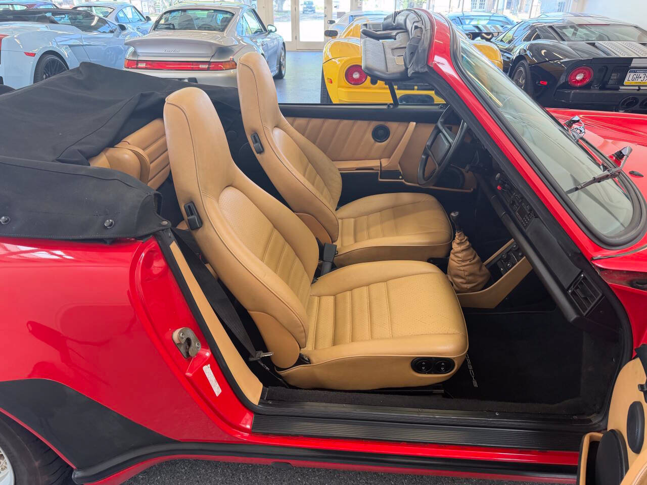 Used 1988 Porsche 911 Carrera RWD image 25