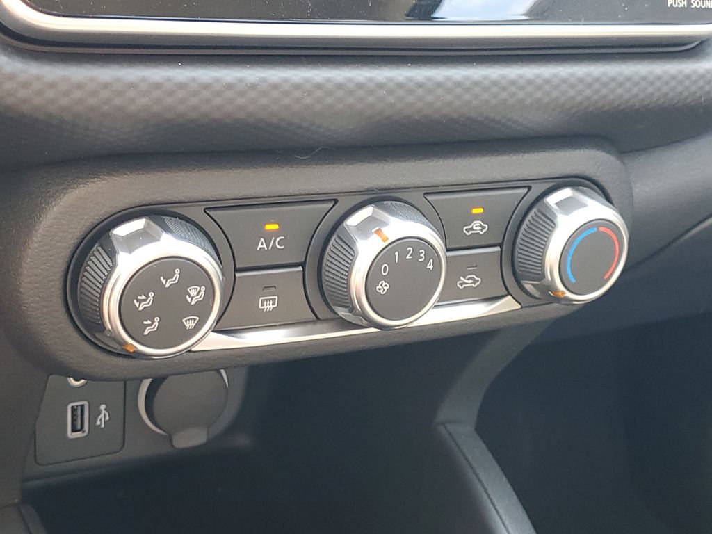 New 2025 Nissan Kicks Play S FWD image 29