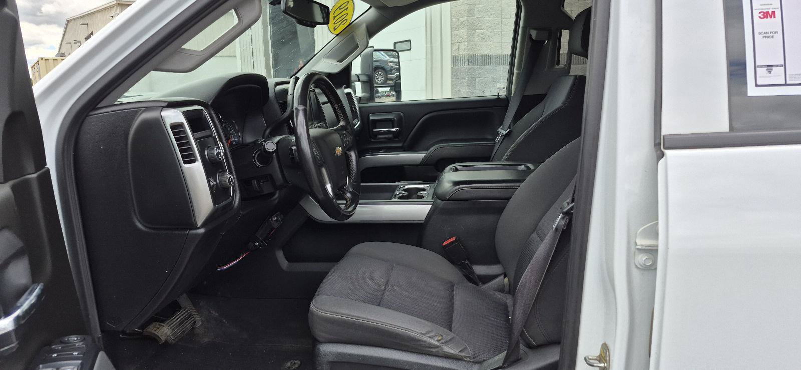 Used 2019 Chevrolet Silverado 2500 LT w/ Z71 Package, Off-Road AWD/4WD image 7