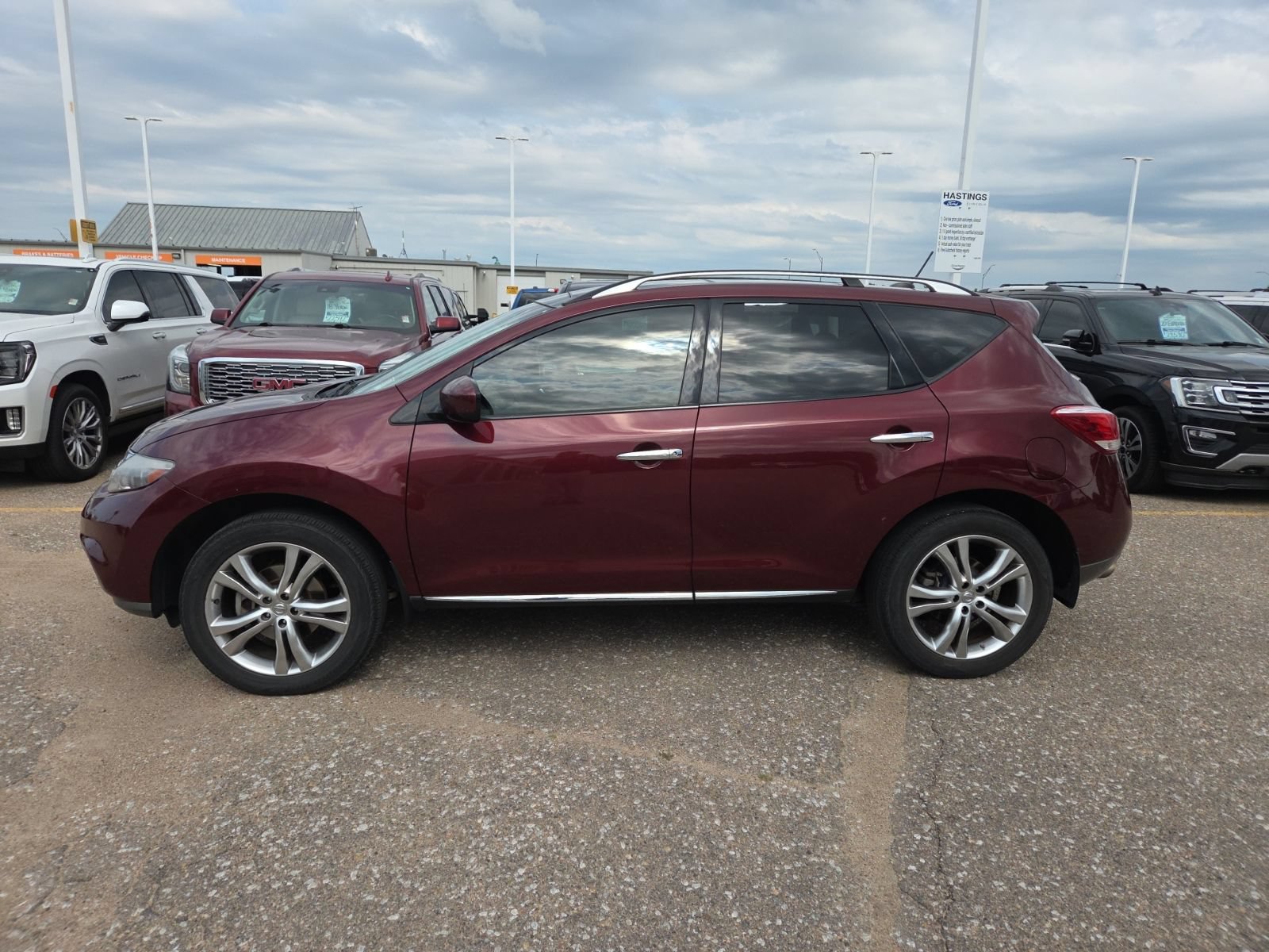 Used 2011 Nissan Murano LE w/ Navigation Pkg AWD/4WD image 2