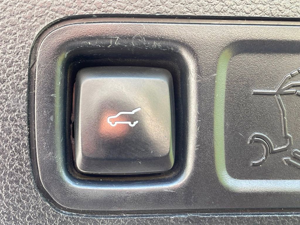 Used 2020 Lincoln Navigator Reserve image 24