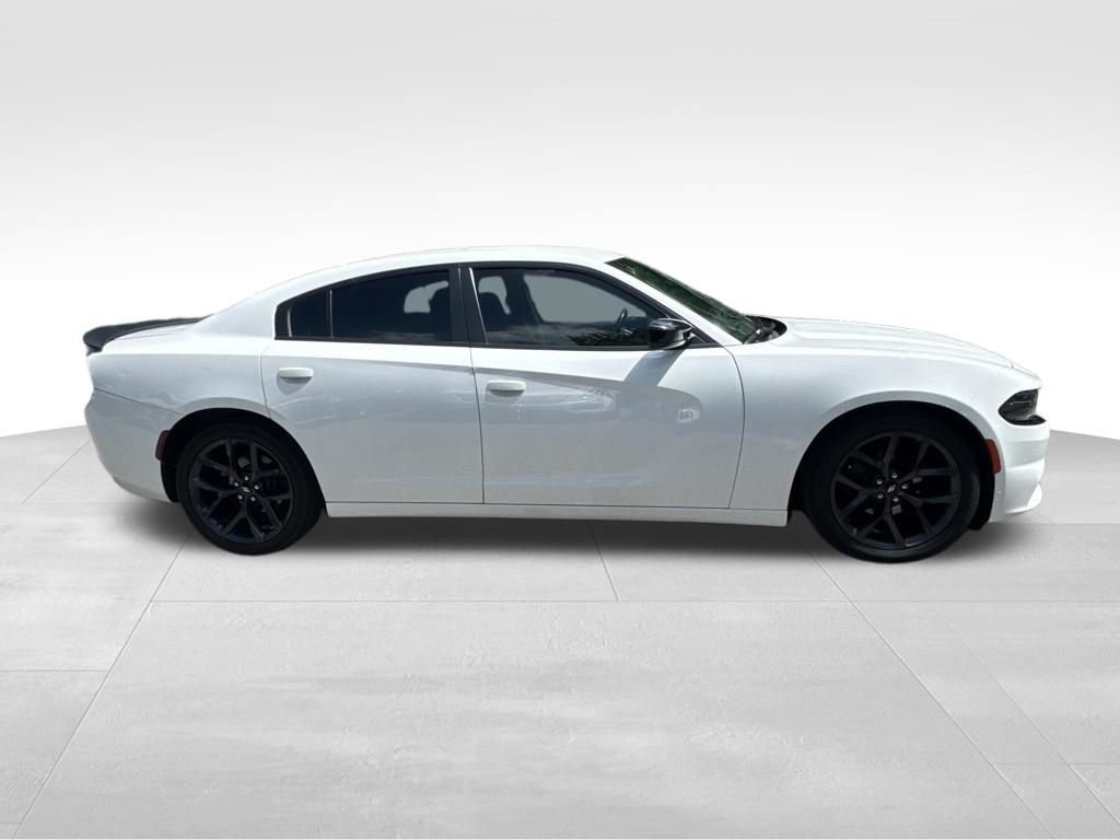 Used 2020 Dodge Charger SXT w/ Blacktop Package RWD image 7
